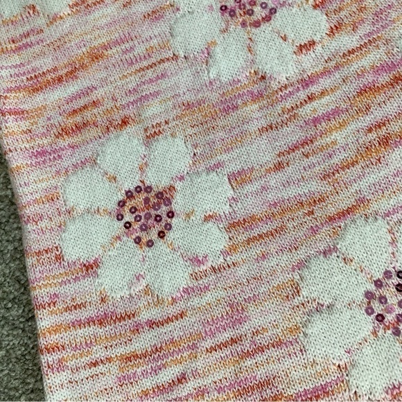 Design History Pink Short Sleeve Sweater Dress with Sequin Flowers Size 4 - Picture 2 of 4